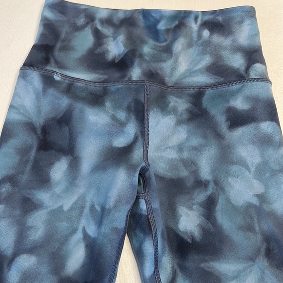 Athleta Women’s Elation Printed 7/8 Tight 657538 Green Blue Dye Leggings - Picture 3 of 7